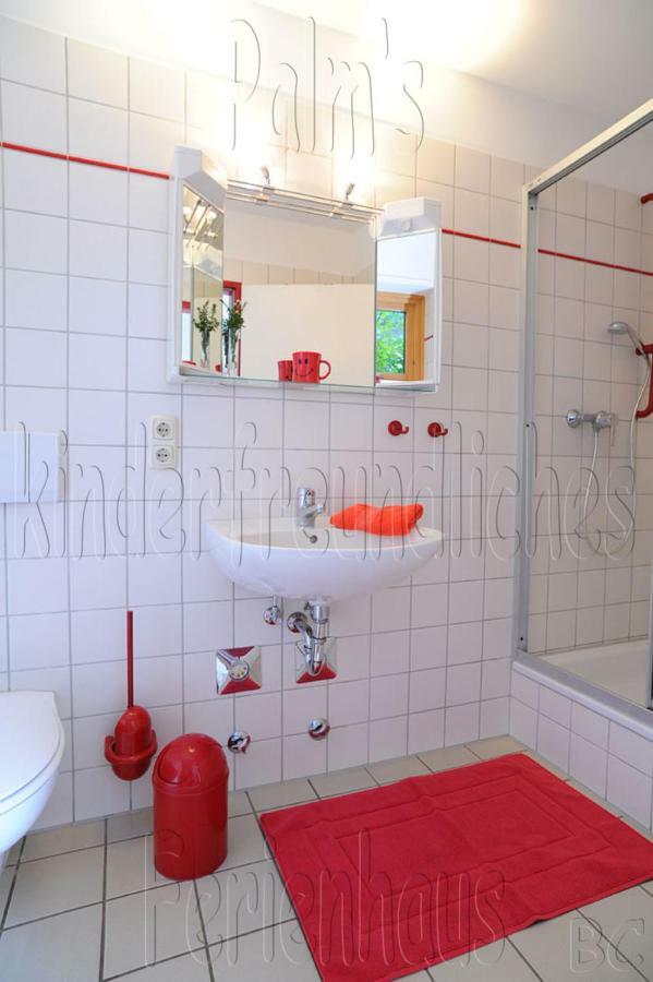 Palm's kinderfreundliches Ferienhaus Klutz Exterior foto